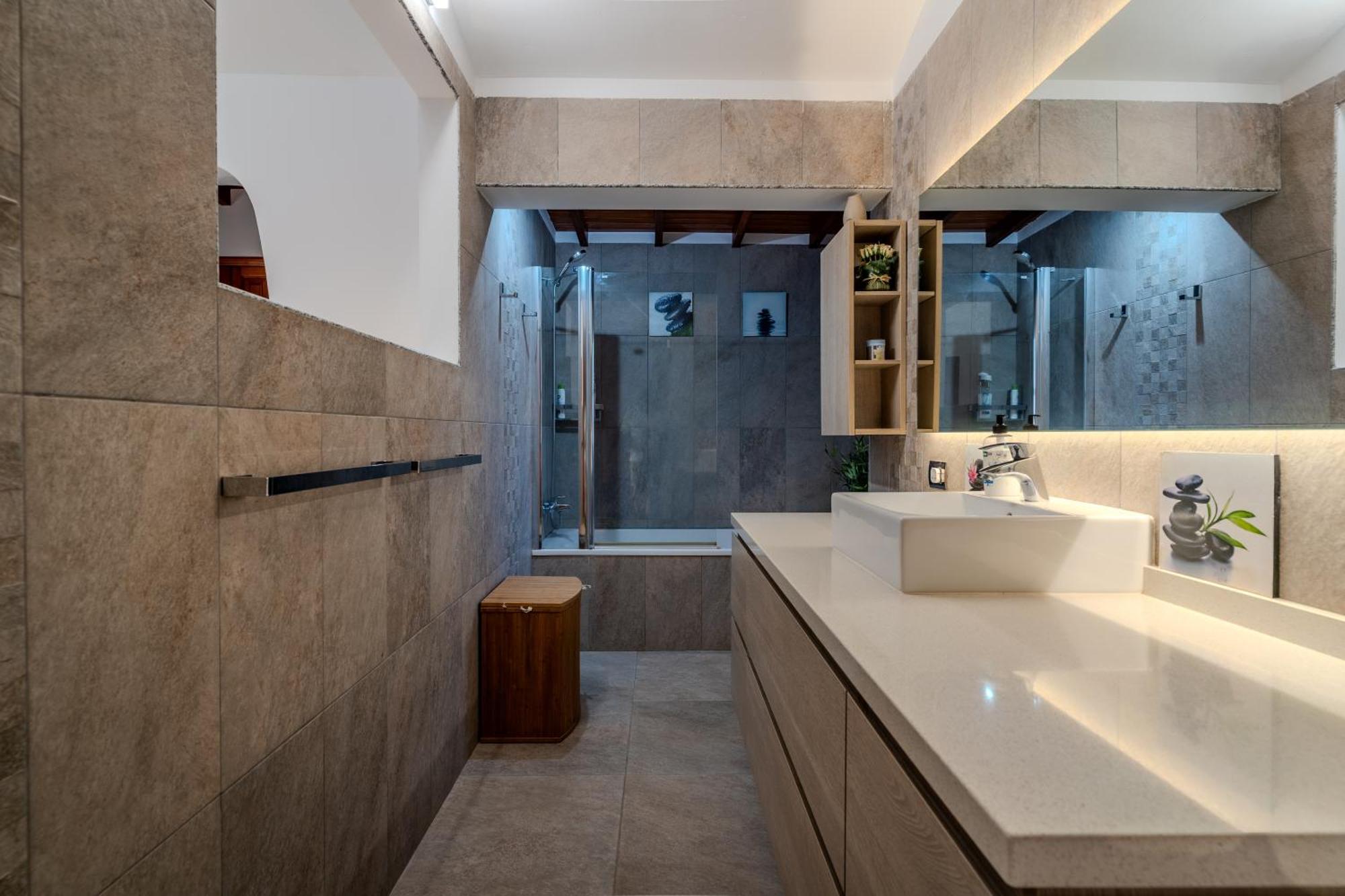 Oceanfront - Amarilla Breeze Holiday home *