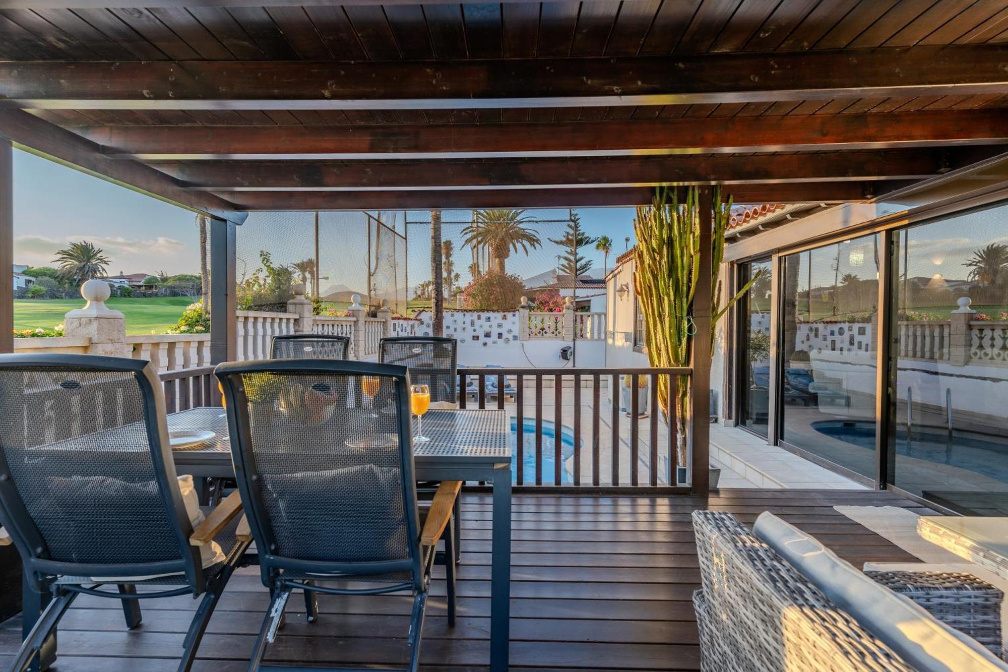 Holiday home Oceanfront - Amarilla Breeze